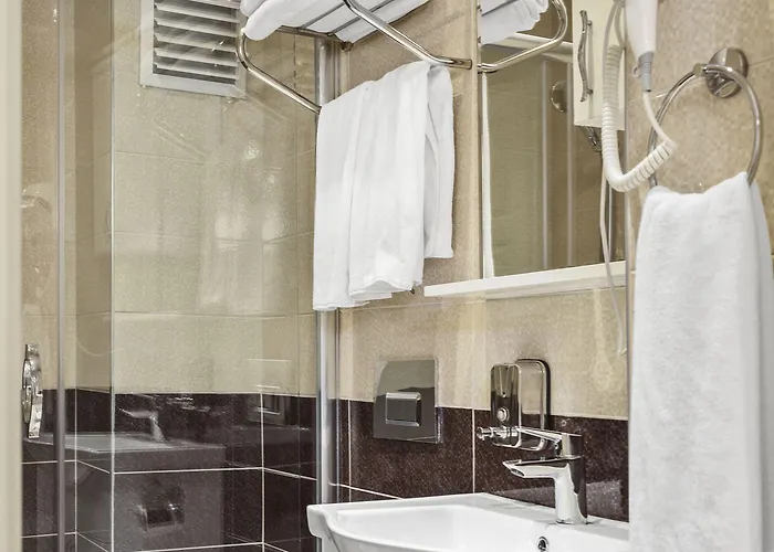 Modern فندق