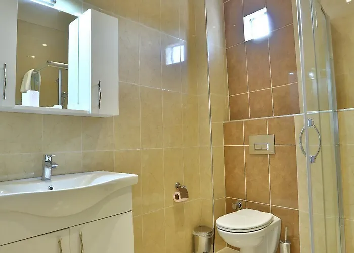 Modern فندق 3*