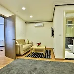 Modern 3*
